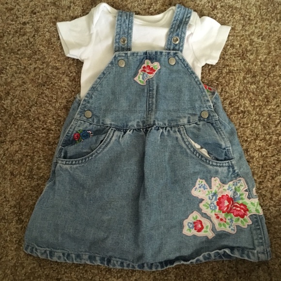 Adorable girls clothes - Picture 1 of 8